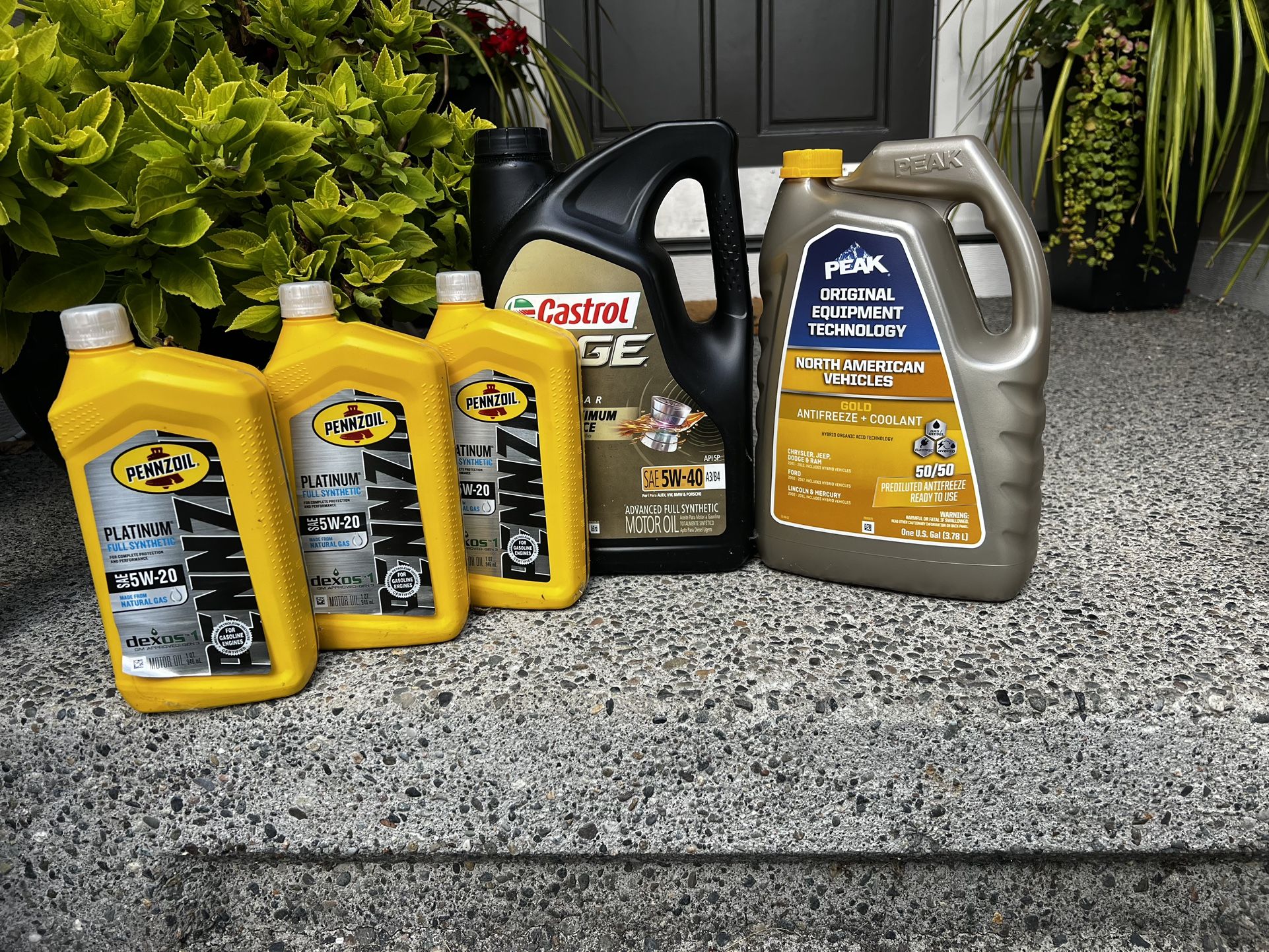 [FREE, unused] 5W-20 Synthetic Motor Oil And antifreeze (all Must Go at Same Time)