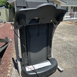 Treadmill FREE!! Works Great 