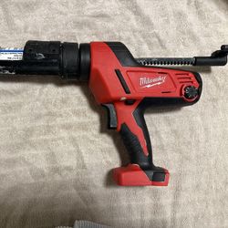 Milwaukee 2641-20 M18 Cordless Caulk & Adhesive Gun