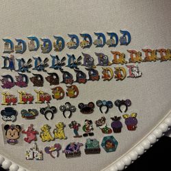 Looking for Older Ds Disney Pins Trading Only Please Read Description