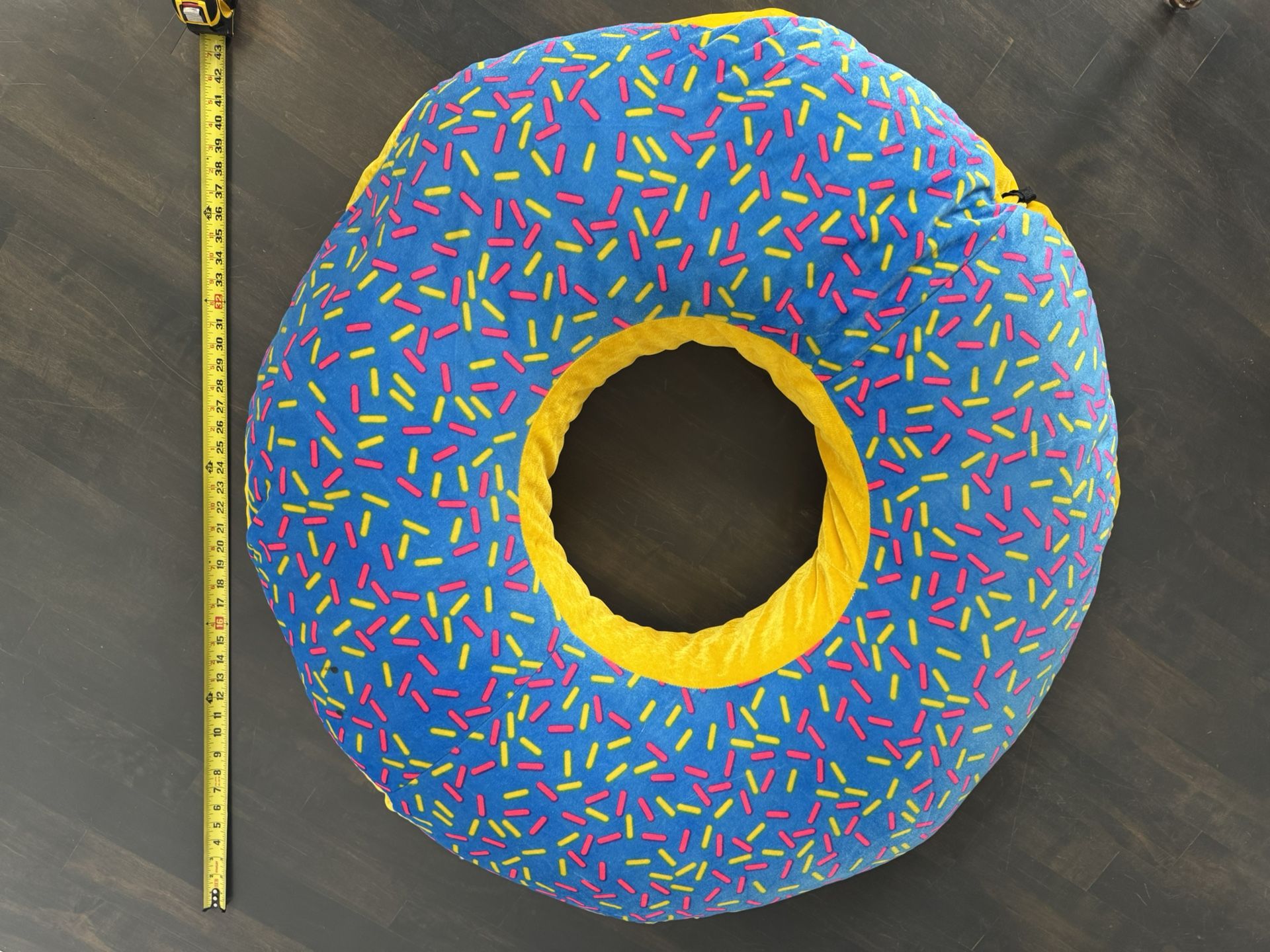 Donut Bean Bag 40”