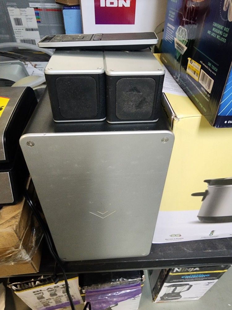Vizio Soundbar Sub And Rear Speakers, With Remote - No Bar