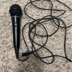 Microphone