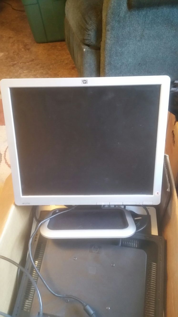 17" HP Computer Monitors($20 each/$250 for all)