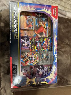 Pokémon Mega Evolution Lucario ex Figure Collection