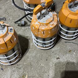 3 Construction Lights