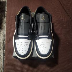 Jordan 1 Low