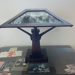 Antique Arts And Crafts Mission Style Slag Glass And Wood Table Lamp