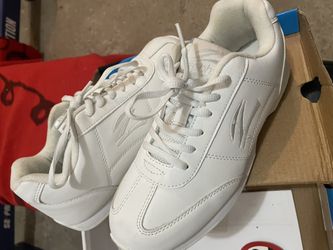 Cheerleading shoes 7.5