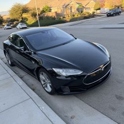 2016 Tesla Model S