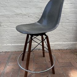 Eames Style Shell Bar Chair Wood Dowel Swivel Bases