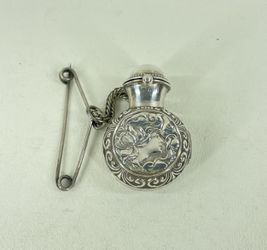 Vintage STERLING Silver PERFUME BOTTLE  with Dabber PENDANT Shell design
