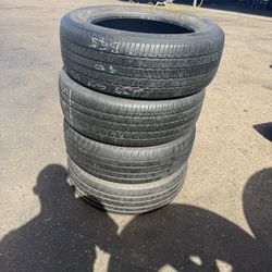 235/60R18 Bridgestone Set 