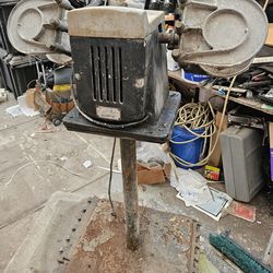 RED DEVIL 5100 dual 1 Gallon paint shaker Machine