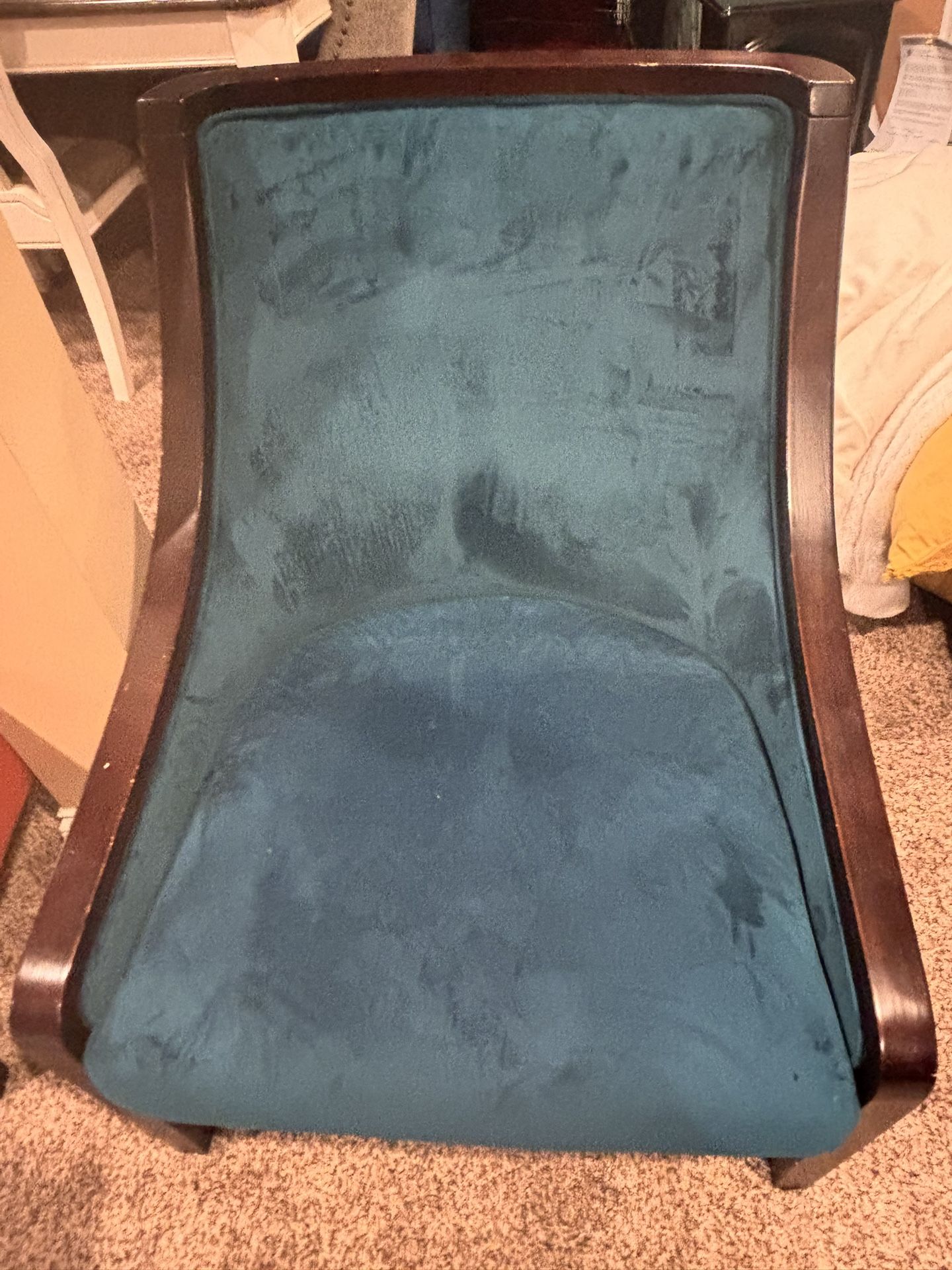 Velvet Chair