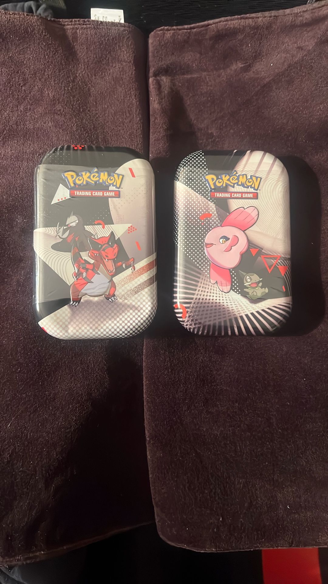Black Bolt & White Flare Mini Tins