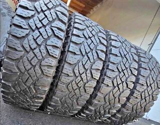 275 70 18 Goodyear tires Con Excelente calidad Las 4