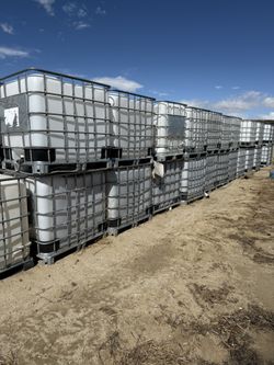 250 Gallon Pallet Tanks 