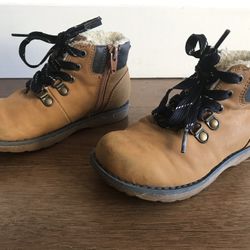 Toddler Construction and Boots Size 11