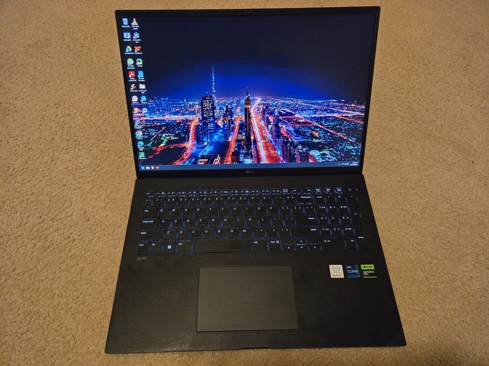 LG Gram 17 Intel 12th i7-1260P 12 Cores NVIDIA RTX2050 16GB RAM 1TB