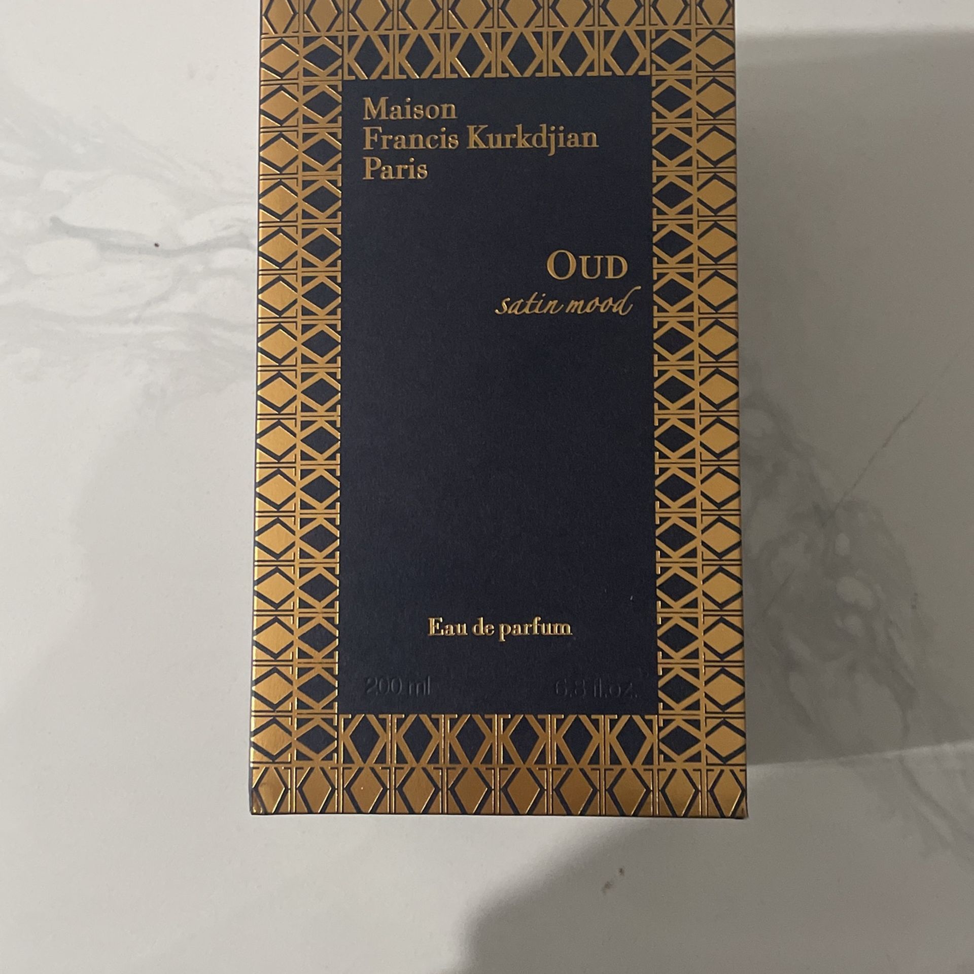 Oud Satin Mood