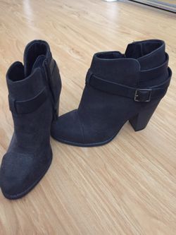 Lauren Conrad anklet booties