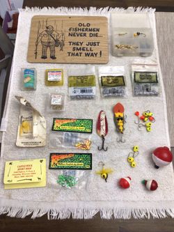 Vintage Fishing Tackle Jig’s, Gold Hooks, Water Gremlin Split Shot, Bobbers, Lure’s, Panfish Walleye Heads 1990’s 