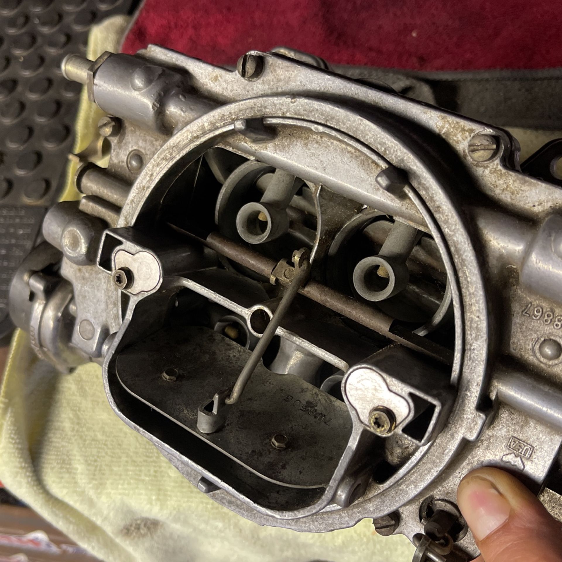 600CFM Edelbrock Carburetor for Sale in Irwindale, CA OfferUp