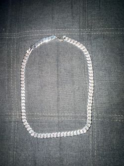 Thick silver chain