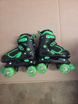Kids roller skates size small