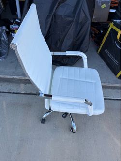 White office/conference chair