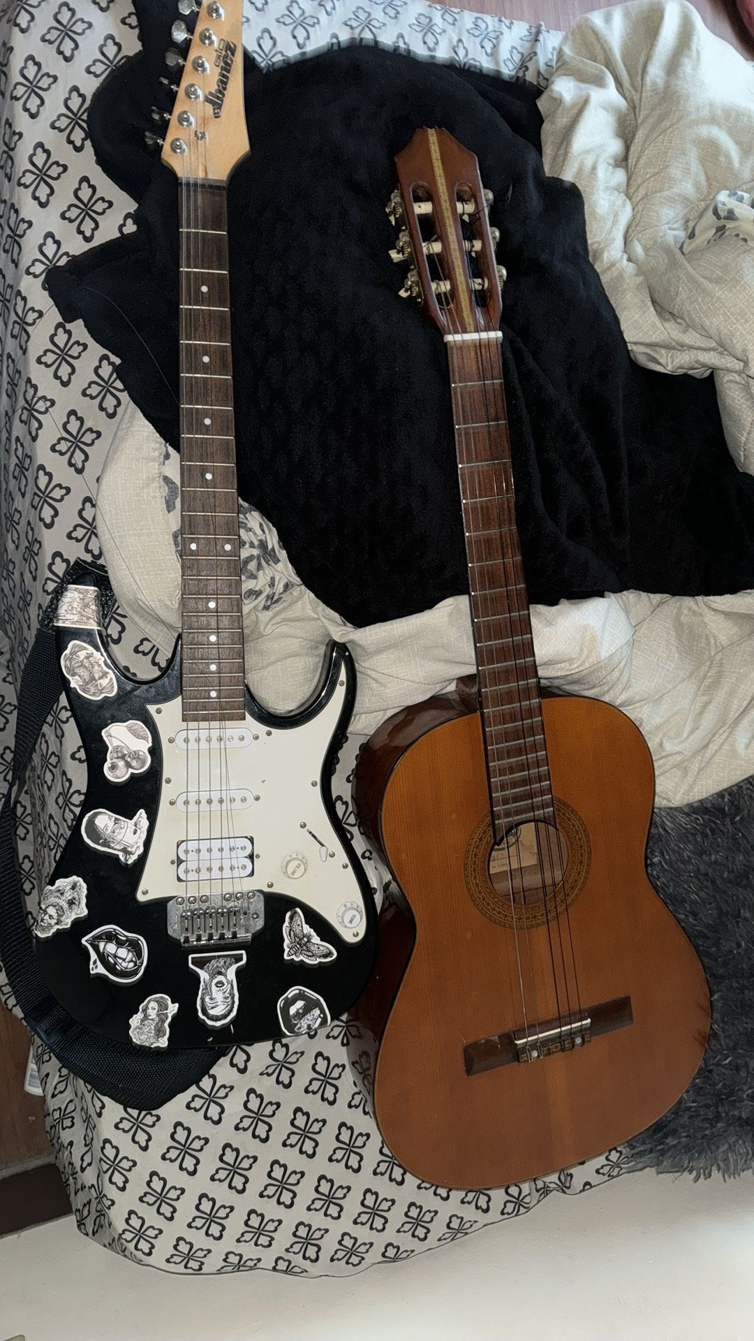 guitars 