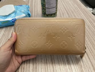 Fairly used LV wallet, Inside zipper works just
