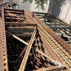 15 Heavy Duty Pallet Racking includes all standing Legs