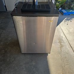 Haier Kegerator