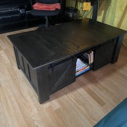 Grant II Lift-Top Storage Coffee Table With Wheels
