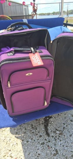 2 suite cases