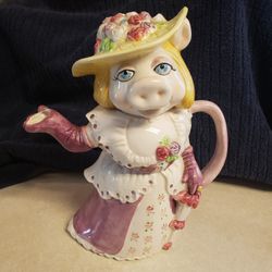 Excellent Condition Vintage Miss Piggy Porcelain Teapot