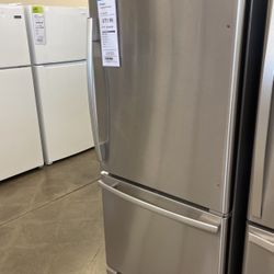 Bottom Freezer Fridge 