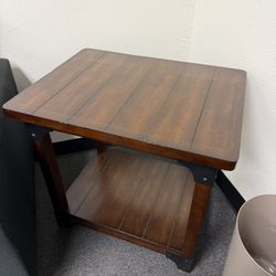 Corner Tables