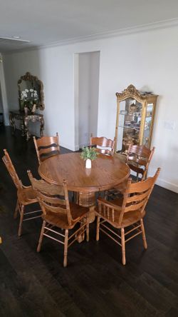 Vintage Solid Oak wood Dining table and chairs