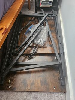 Desk free