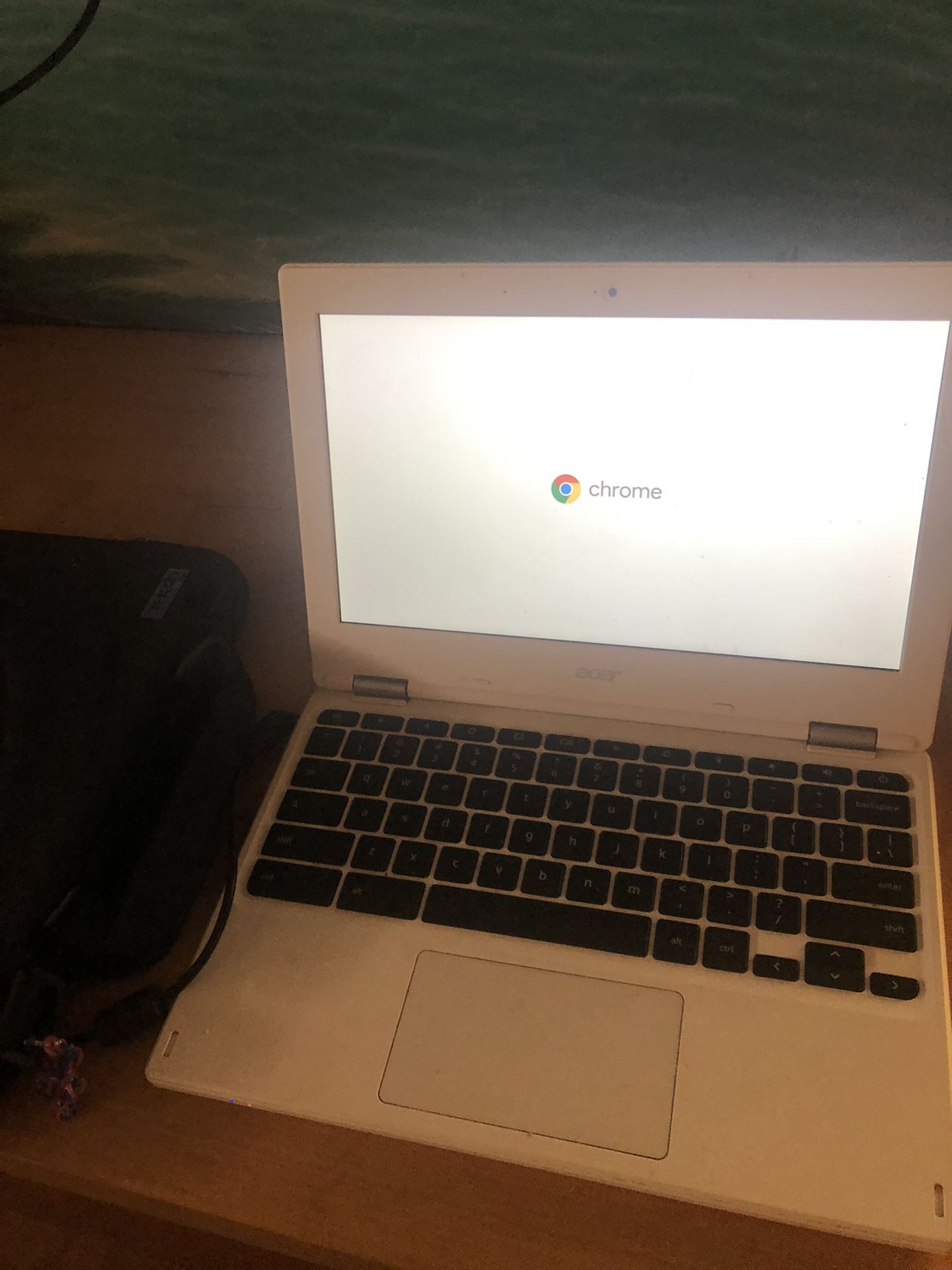 Acer Model N15Q10 Chrome Book Laptop π» With Charger π + Nice Carrying Case - $60 CASH - must come to me in Huntington Beach