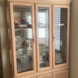 China Cabinet. W-15 L-42 H-781/2