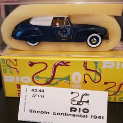 1/43 Scale Die-cast Model Of 41 Lincoln Continental 