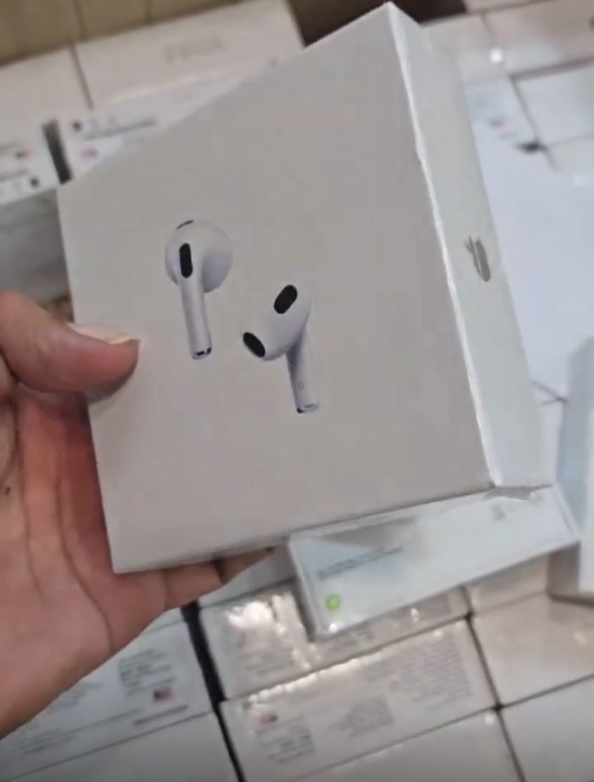 AirPod Gen 2