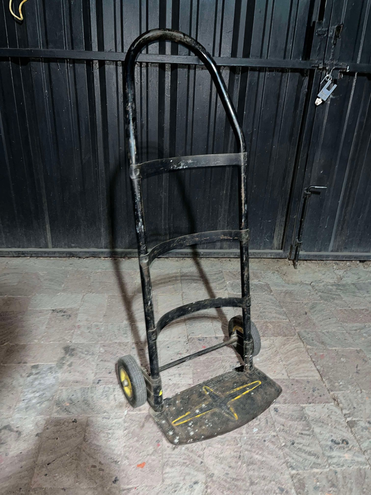 Small Hand-truck Dolly w/ Small rubber tires