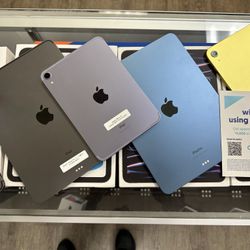 Apple Ipad Air 5 (NEWEST AIR IN STOCK FOR THE LOW LOW)