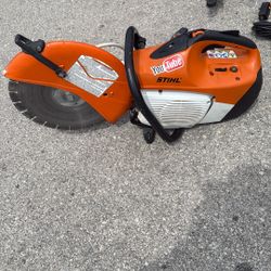 TS 420 STIHL Gas Concrete Saw Use Normal Wear By Good Condition