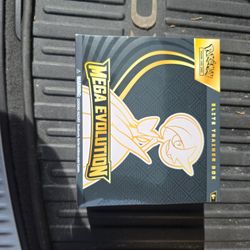 Pokemon Mega Evolution Elite Trainer Box